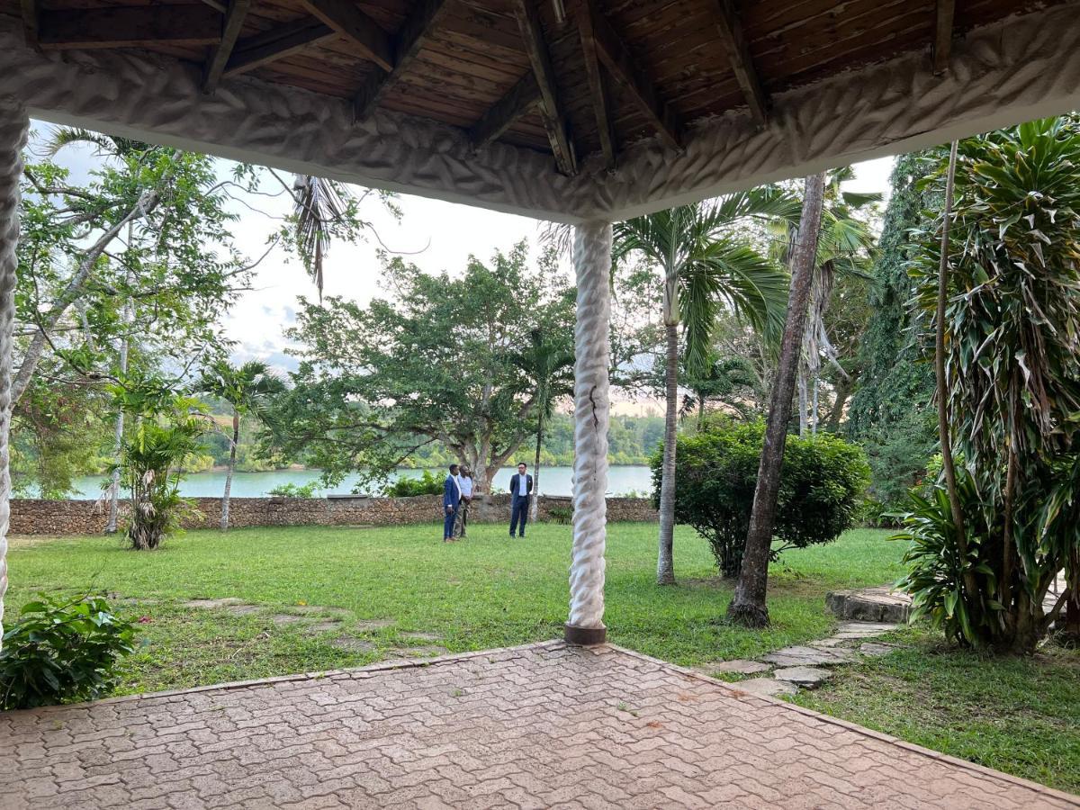 Buddha'S Tree (Adults Only) Hostel Mtwapa Exterior photo