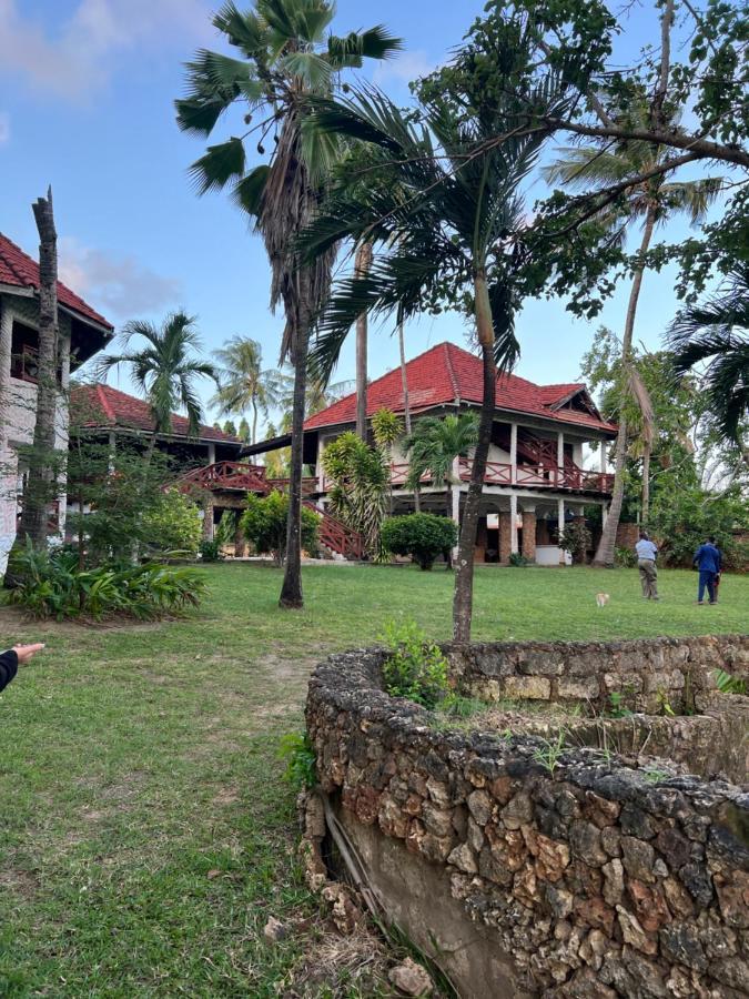 Buddha'S Tree (Adults Only) Hostel Mtwapa Exterior photo